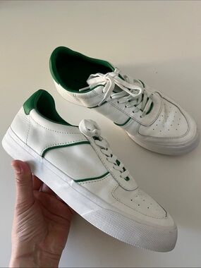 Reformation HARLOW White Leather Sneakers with Green Trim 9